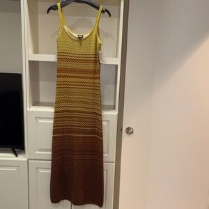 BRAND NEW, WITH TAG!!!
INC dress!